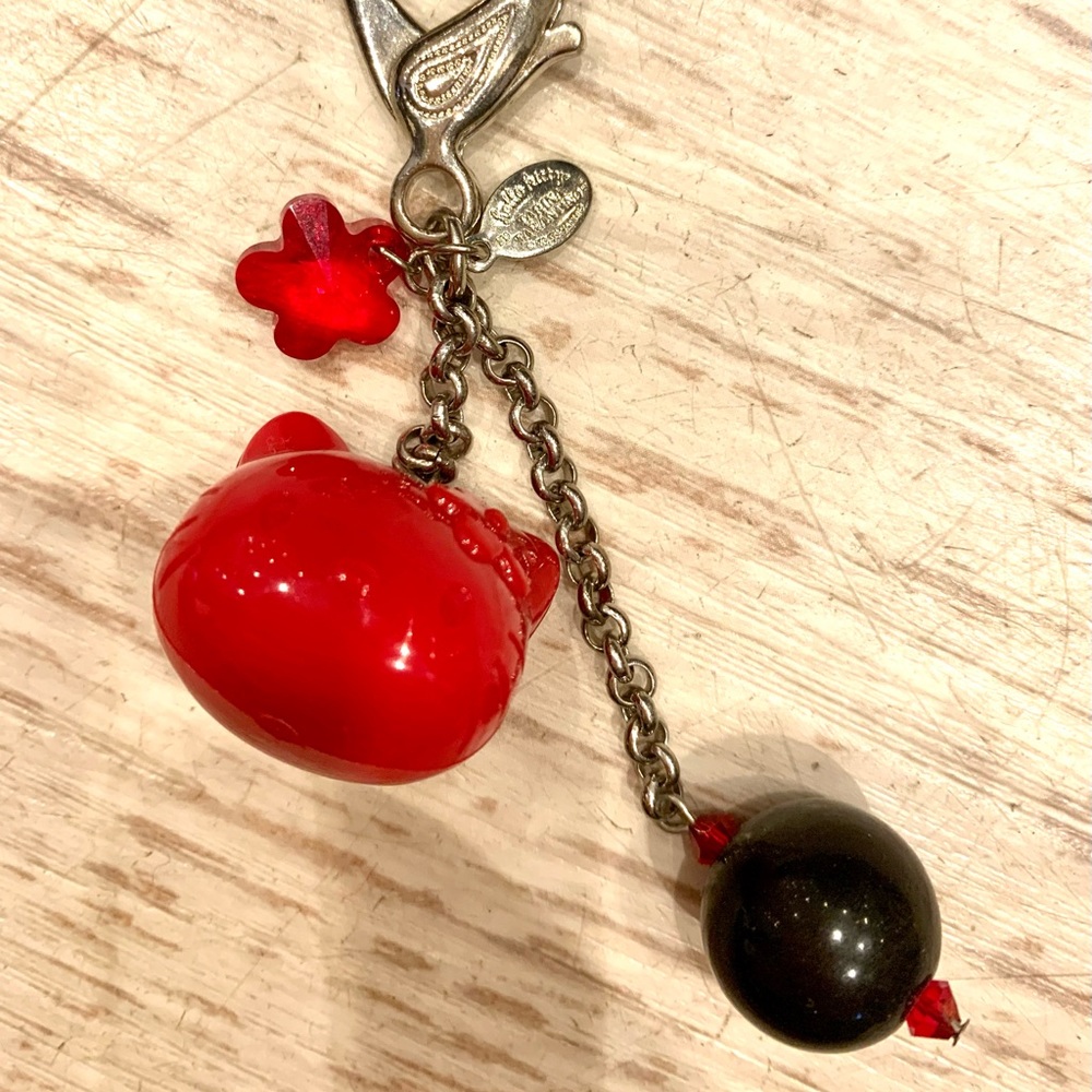 Vintage Tarina Tarantino Hello Kitty Pink Head Key Chain